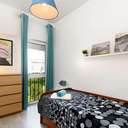 Charming And Spacious Apt In Perfect Location